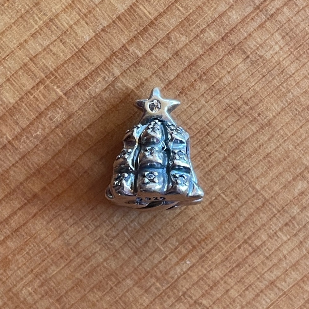18 Cubic Zirconias Encrusted Silver Pandora Christmas Tree Charm